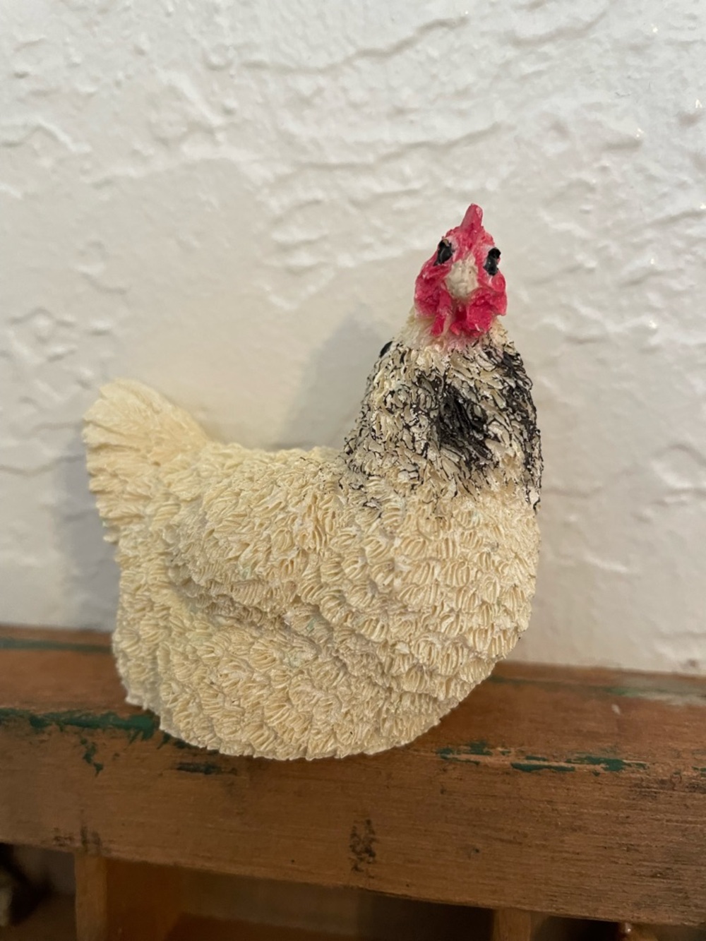 Vintage 1990s chicken hen figurine